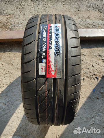 Bridgestone Potenza RE002 Adrenalin 225/40 R18 92W