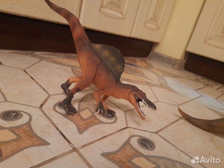 Динозавры игрушки