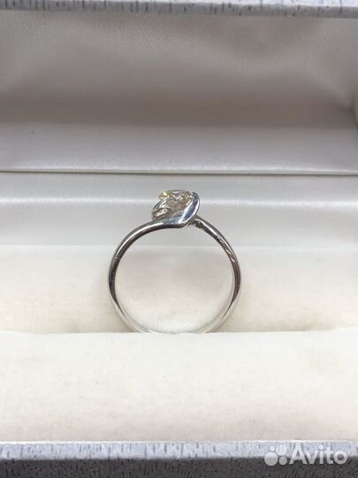 Золотое кольцо с бриллиантом 0.5ct