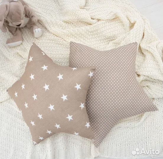 Постельные принадлежности в кроватку