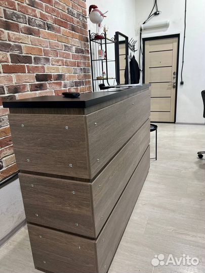 Стойка администратора