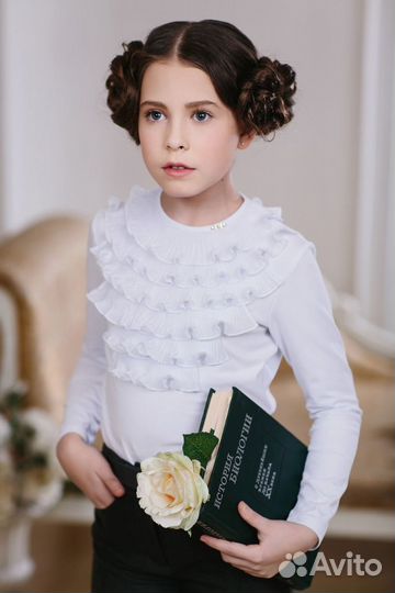 Новые школьные блузки и водолазки на рост 152