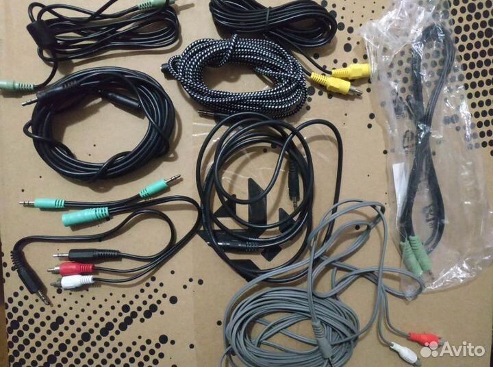 Кабели VGA, DVI-D, hdmi, питания, sata3 и другие