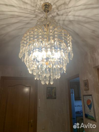 Красивые хрустальные люстры