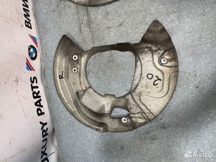 Пыльник тормозного диска передний правый Bmw X5