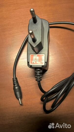 Зарядное устройство для телефонов (оригинал)