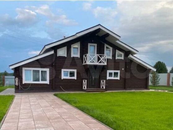 Дом 254,6 м² на участке 23,5 сот.