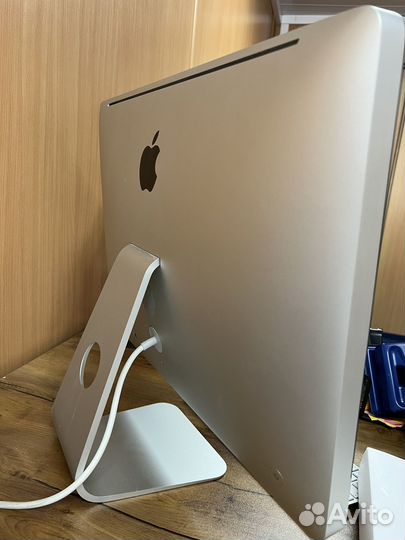 Apple iMac 21.5 2011