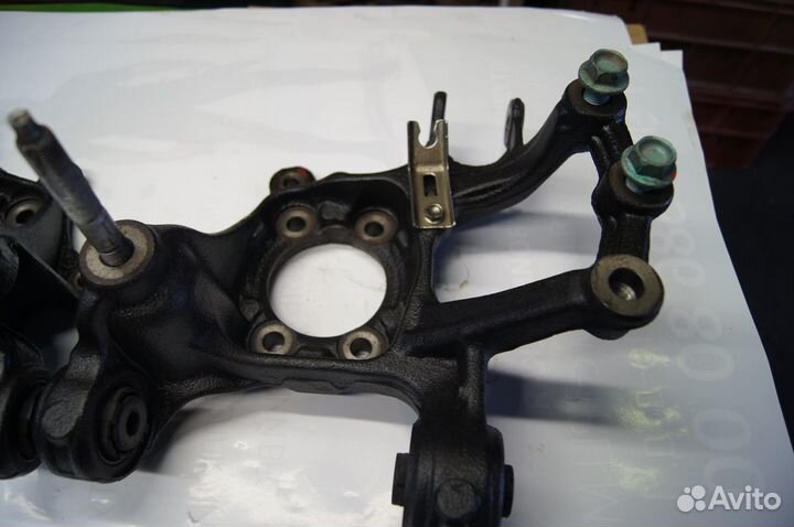 Задний поворотный кулак на мазда 6 gj