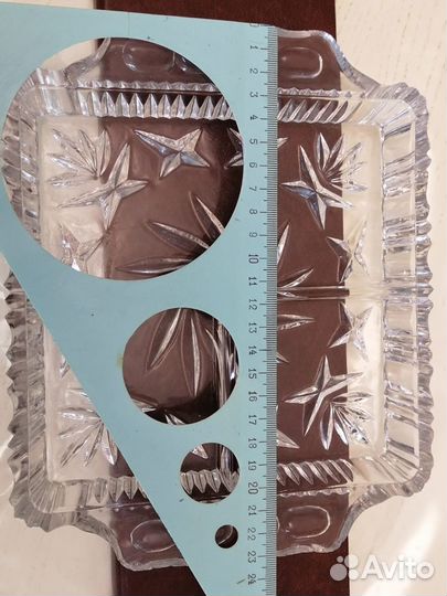 Стеклянная менажница