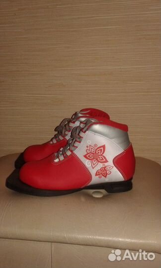 Лыжные ботинки