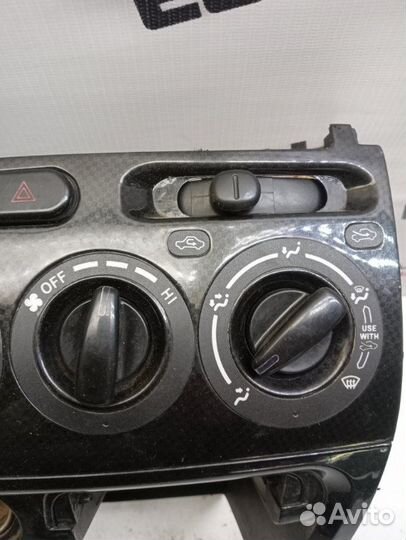 Блок управления отопителем Geely Mk Cross хетчбек