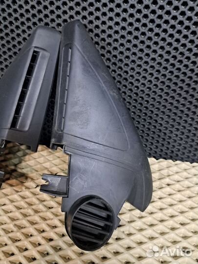 Уголок зеркала Skoda Octavia a5 1z0837974 1z083797