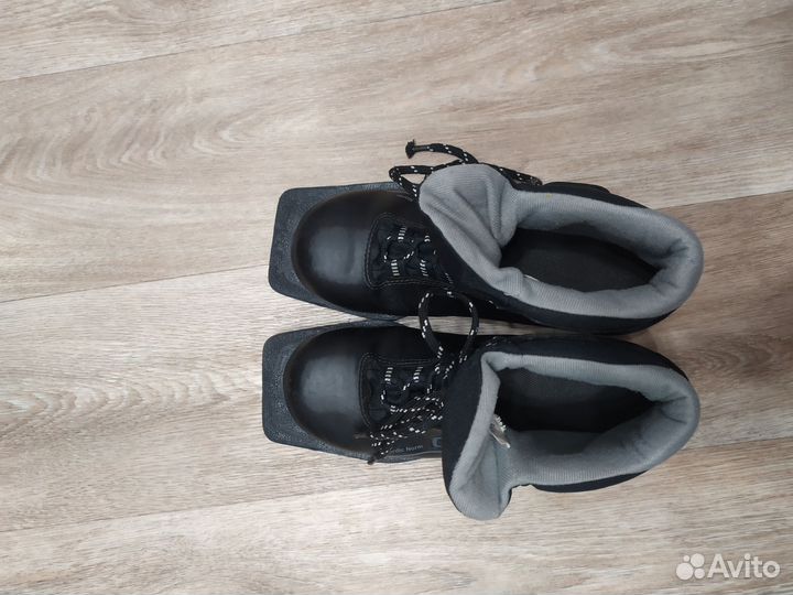 Лыжные ботинки 36 размер