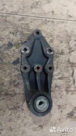 Кронштейн передней рессоры Man Tgm