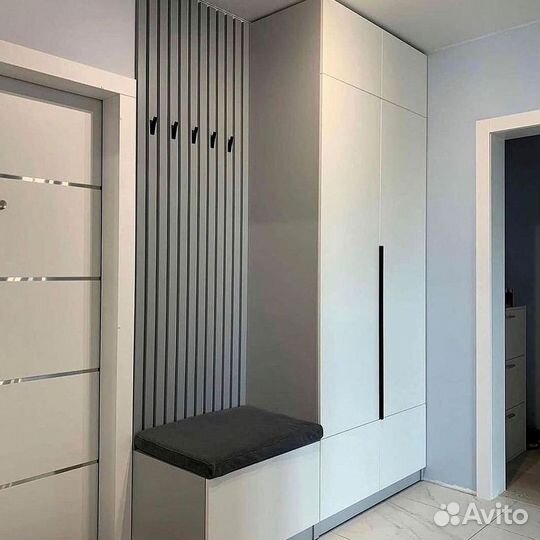 Шкаф в прихожую от фабрики мебели