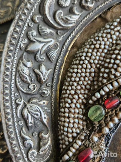 Старинные иконы в окладе 17 в