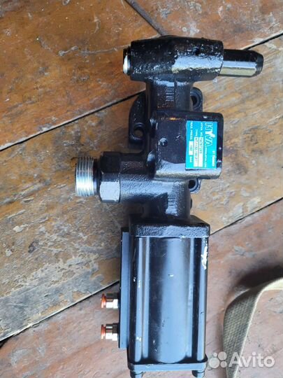 Гидравлический клапан hyva HT-1150