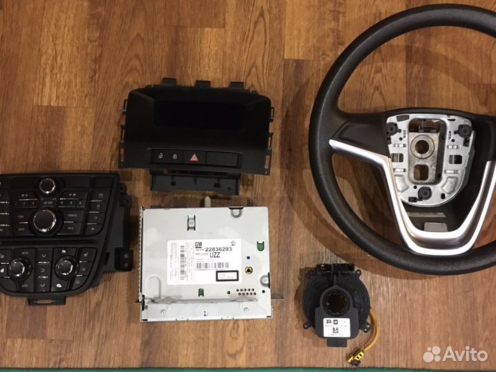 Продам магнитолу опель астра