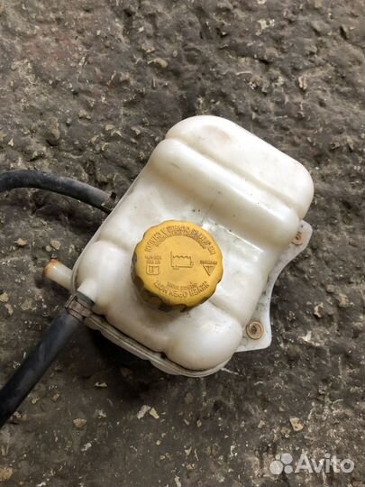 Расширительный бачок Chevrolet Lacetti