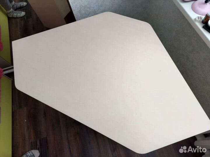 Угловой письменный стол бу