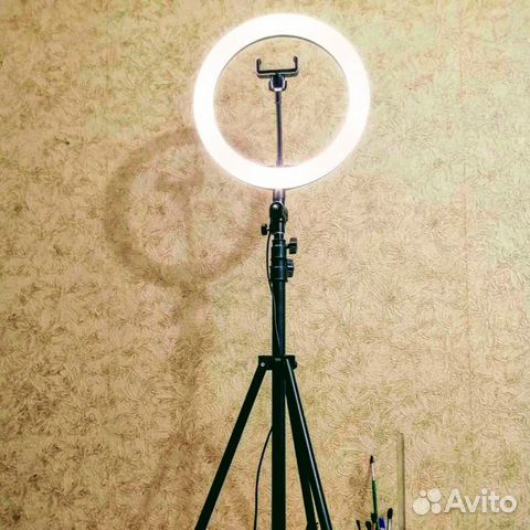 Светодиодная кольцевая лампа 26см со штативом