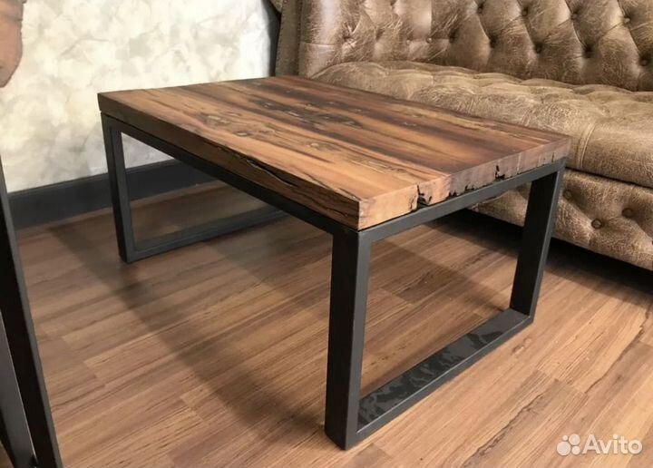 Журнальный столик