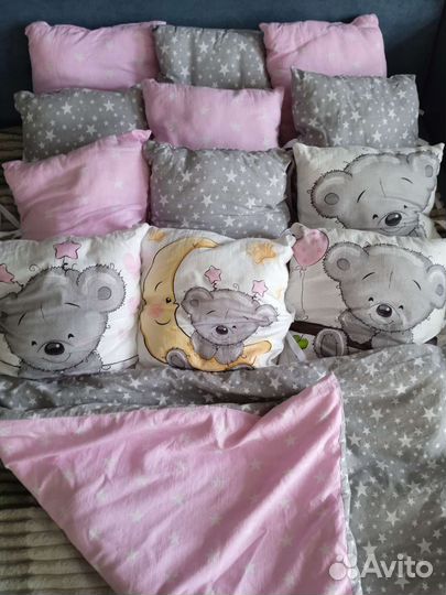 Ботики в кроватку