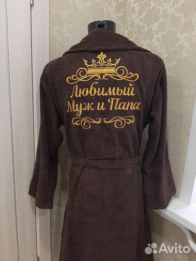 Халат с вышивкой