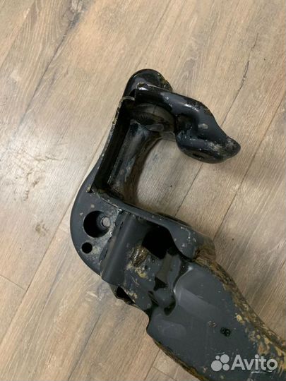 Кронштейн Bmw X3 2.0D E83 N47 2009