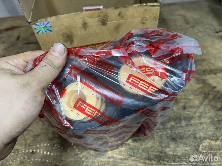 Пыльник переднего амортизатора комплект BMW F30