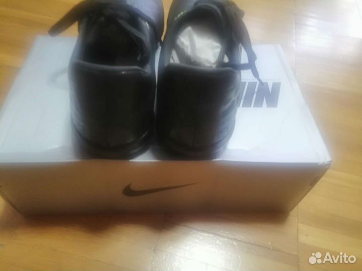 Сороконожки Nike