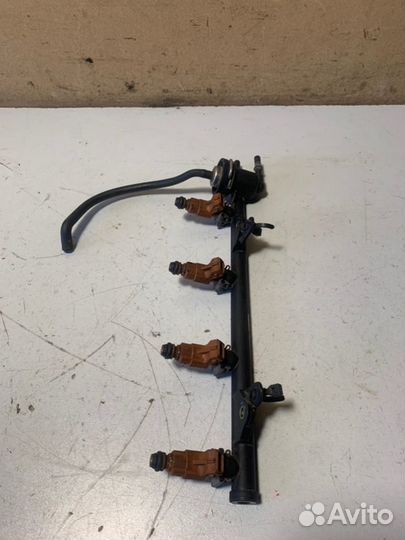 Топливная рампа Ford Focus 1 cdda 2005