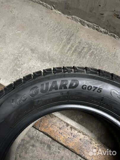 Yokohama Ice Guard G075 235/60 R16