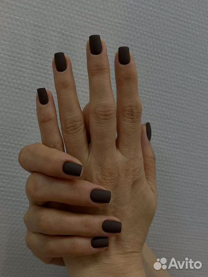 Маникюр и педикюр