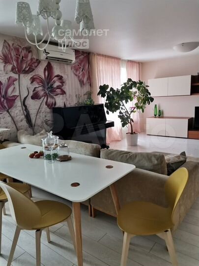 3-к. квартира, 103 м², 10/10 эт.