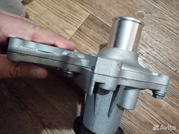 Водяная помпа geely mk