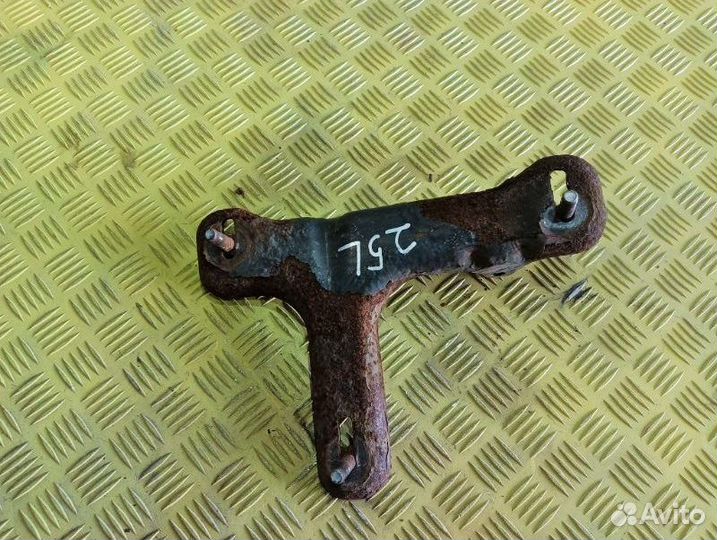 Кронштейн бампера левый Man Tgl Tgm