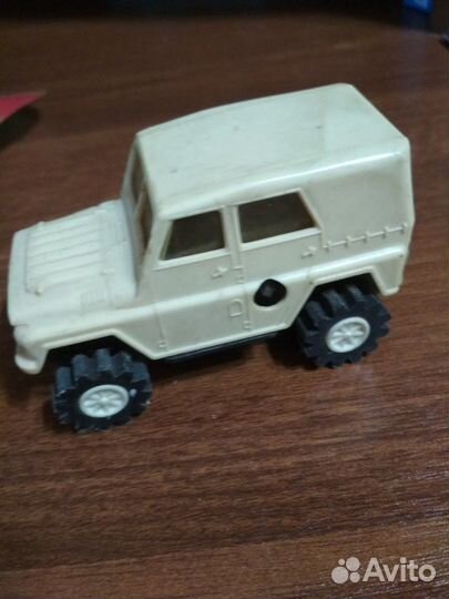 Модель автомобиля УАЗ заводной