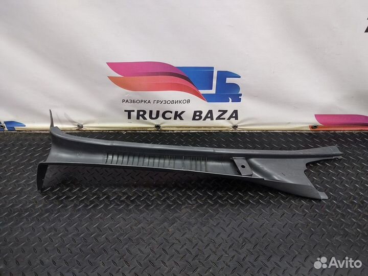 Накладка стойки левая Volvo FH