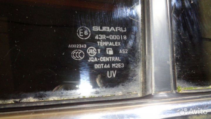 Стекло двери задней левой Subaru Legacy Outback 4