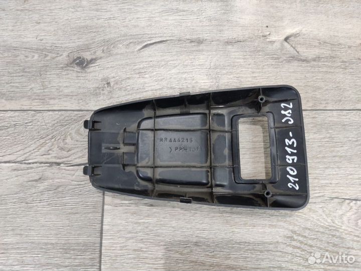 Обшивка салона Lancer Лансер 9