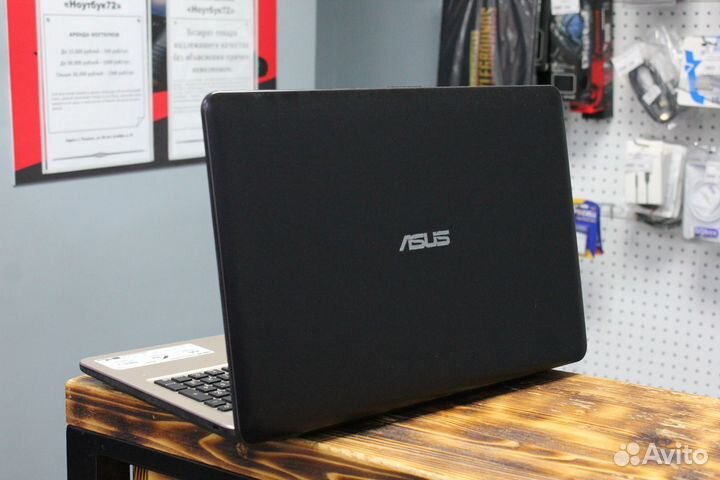 Ноутбук Asus SSD FullHD Core i3