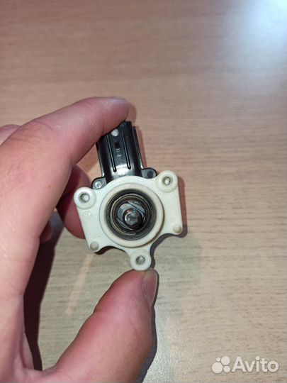 Датчик положения кузова Toyota Highlander