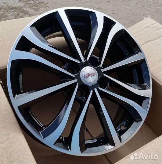 LADA Vesta, Largus R16 новые