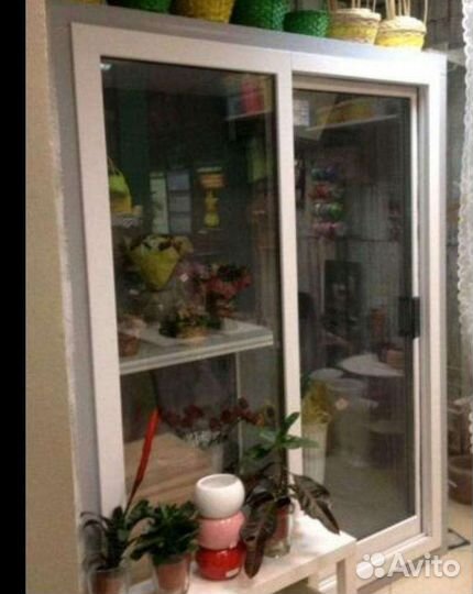 Холодильник для цветов