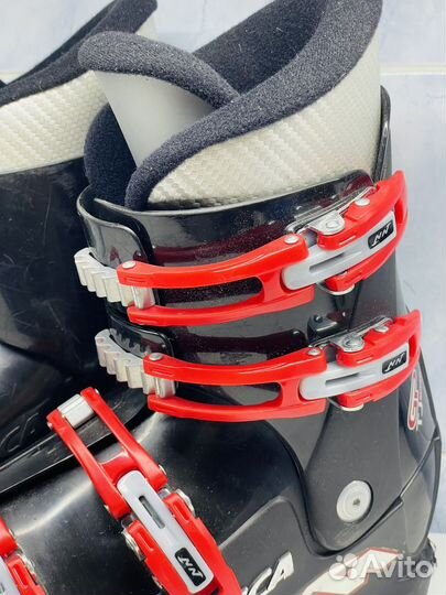 Горнолыжные ботинки