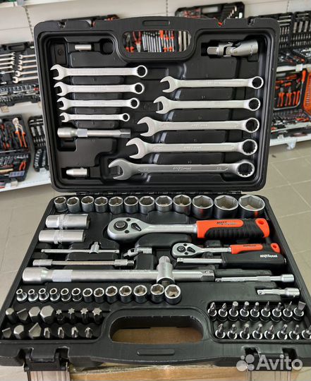 Набор инструментов AV Steel 82 предмета