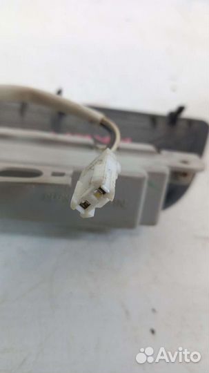 Фонарь задний Nissan Almera g15