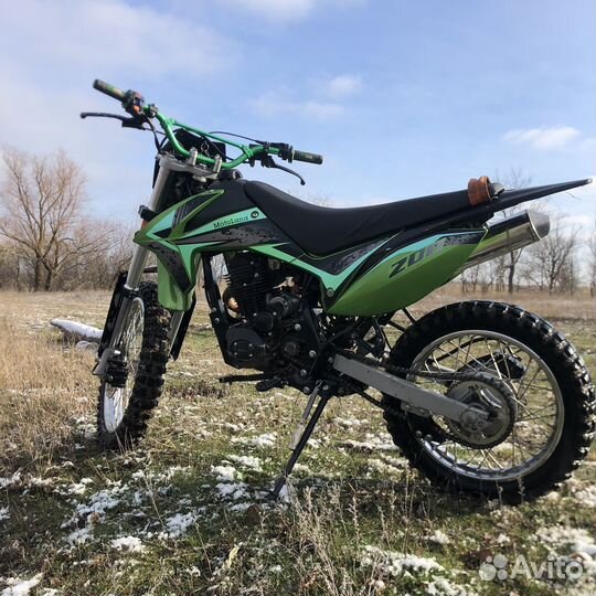 Продам кроссовый мотоцикл motoland rz200